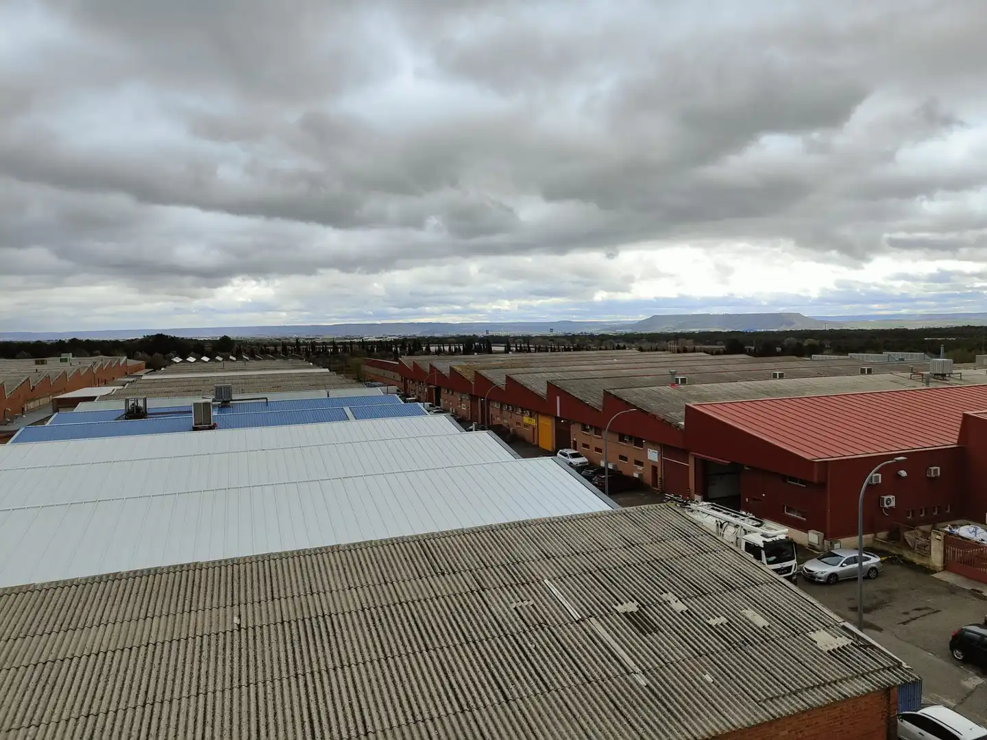 Vista exterior de Nave industrial en venta en Ajalvir con Calefacción y Alarma