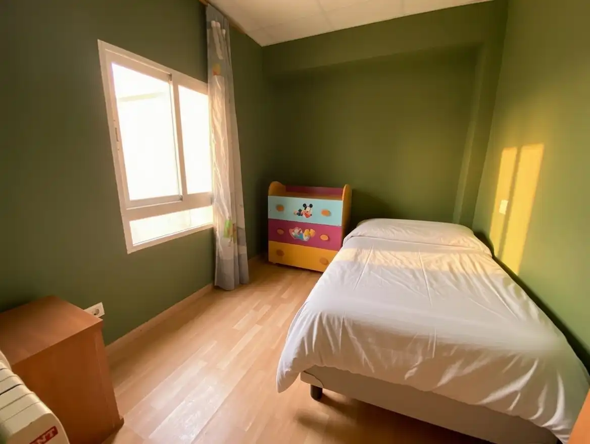 Habitación de Piso en venta en Castellón de la Plana / Castelló de la Plana con Calefacción, Parquet y Trastero