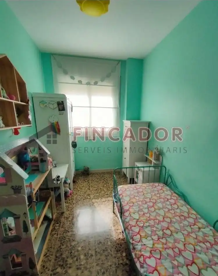 Dormitori de Pis en venda en Terrassa amb Aire condicionat, Calefacció i Parquet