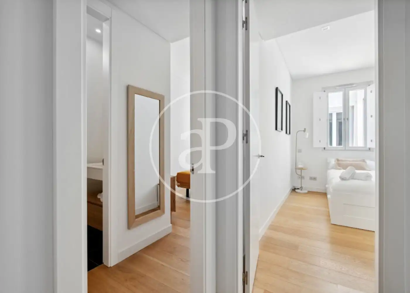 Flat for rent in Madrid  with Air Conditioner, Heating and Furnished