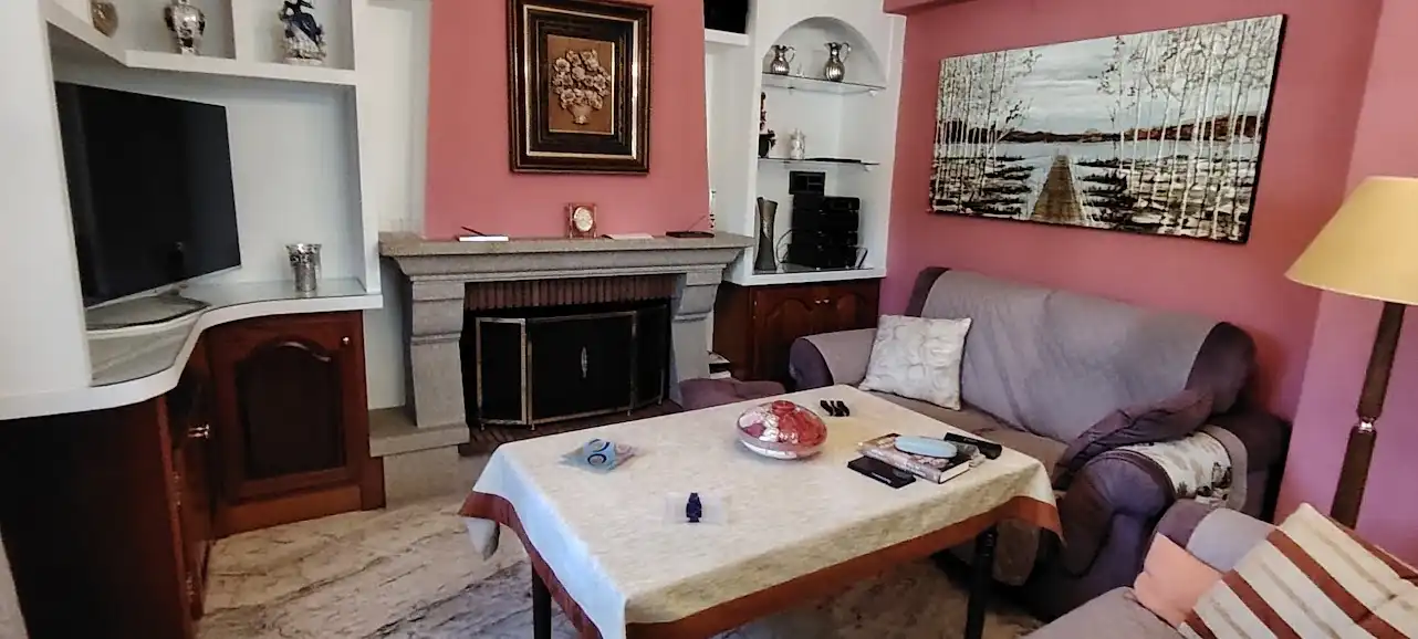 Sala d'estar de Casa o xalet en venda en Linares amb Aire condicionat, Calefacció i Jardí privat
