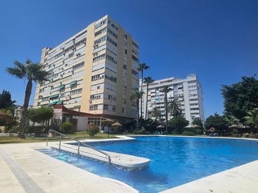 Apartamento con piscina en venta en Solymar