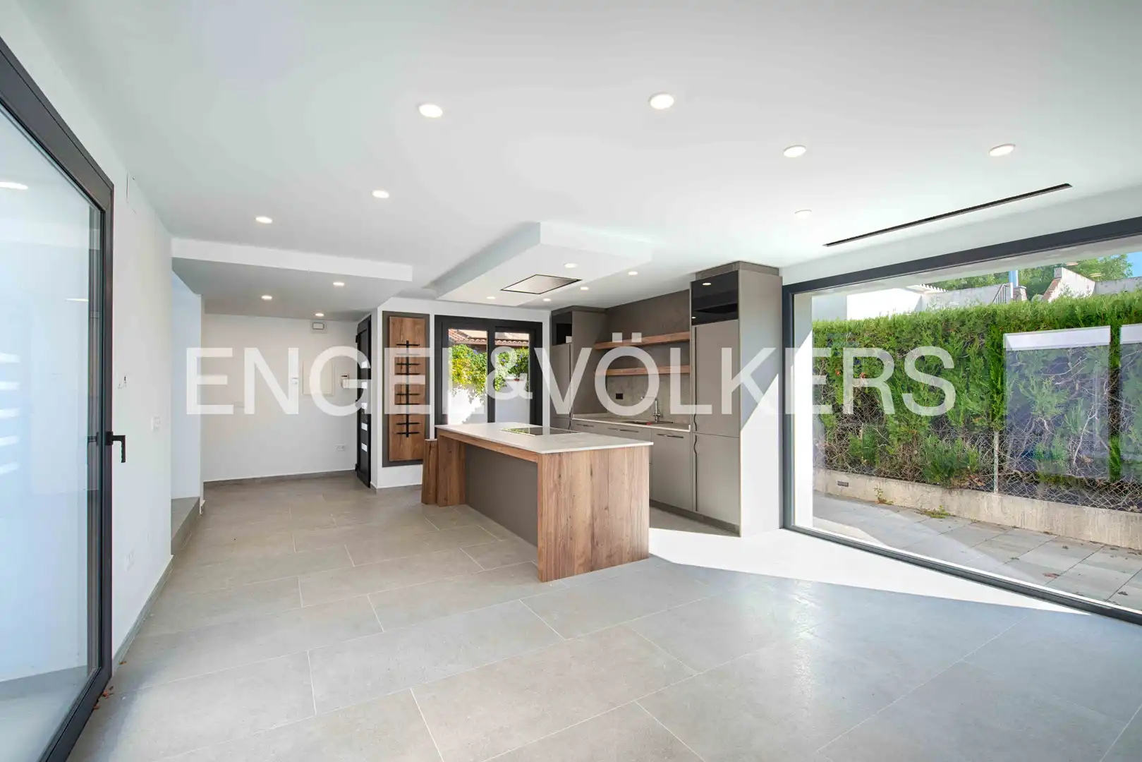Terraced house with terrace for sale in Carrer Requesens, imagen 12
