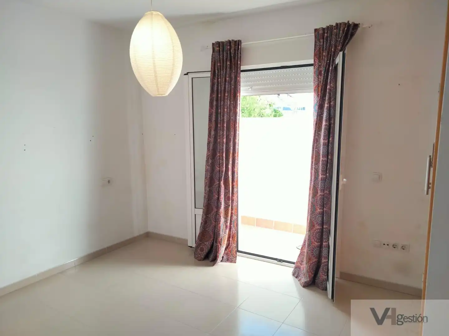 Maisonette zum Verkauf in Villamartín mit Klimaanlage und Terrasse