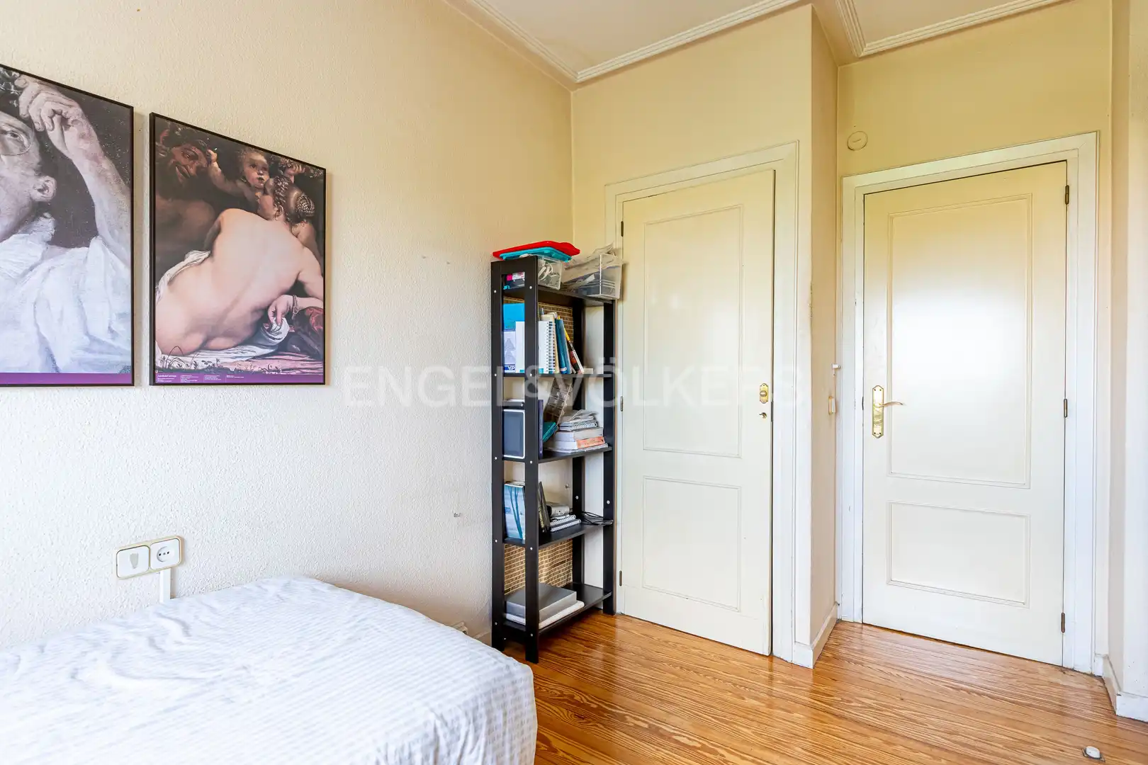 Bedroom of Flat for sale in Sevilla  with Air Conditioner and Heating
