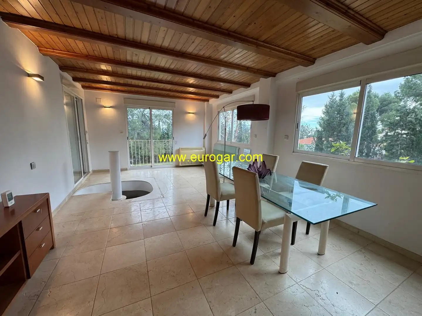 Comedor de Casa o chalet en venta en Chiva con Aire acondicionado, Calefacción y Jardín privado