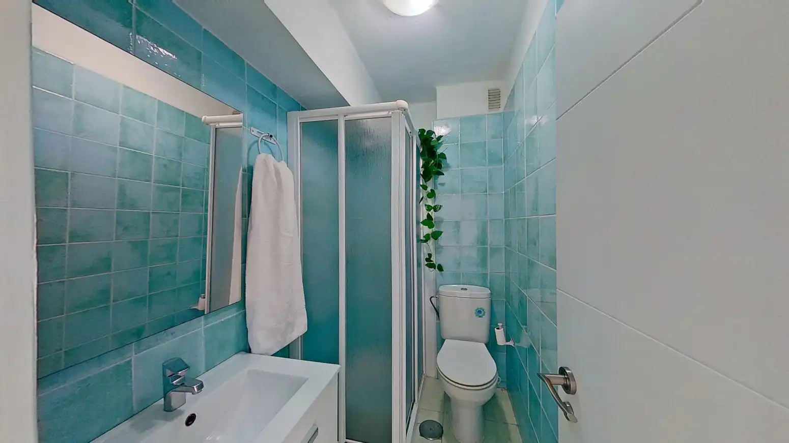 Baño de Piso en venta en Santander con Calefacción