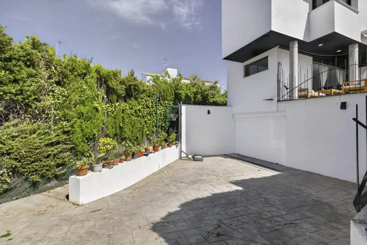 Jardín de Casa o chalet en venta en Bormujos con Aire acondicionado, Calefacción y Jardín privado