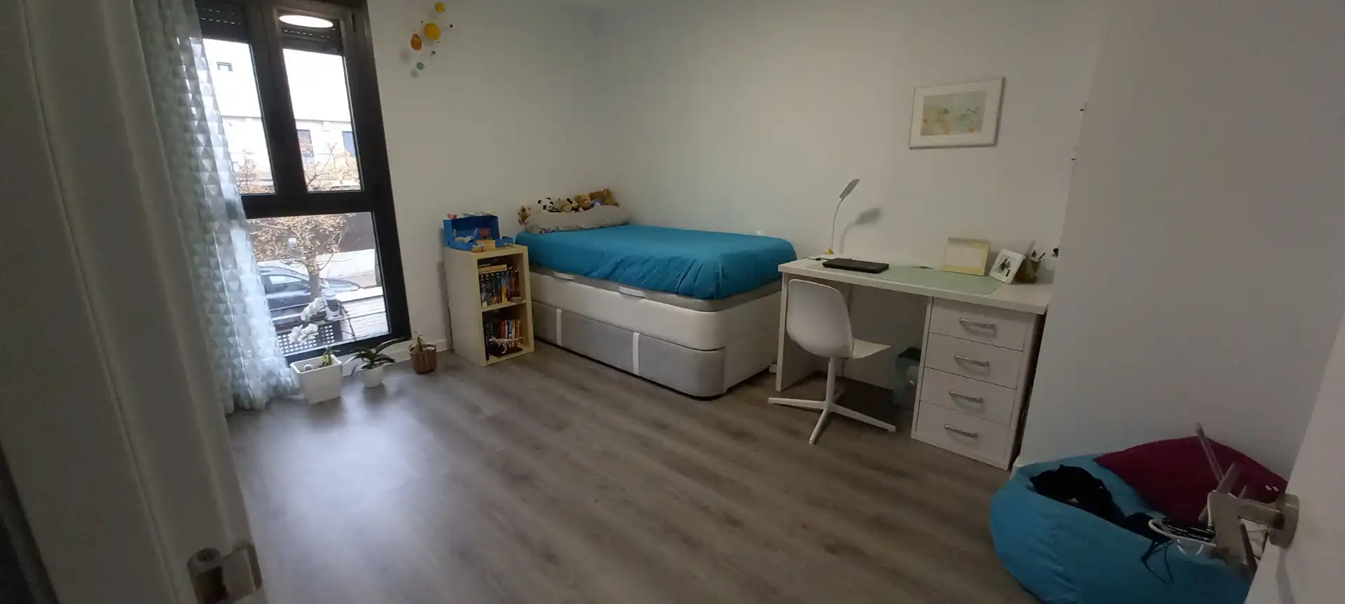 Schlafzimmer von Einfamilien-Reihenhaus zum Verkauf in Colmenar Viejo mit Klimaanlage, Heizung und Privatgarten