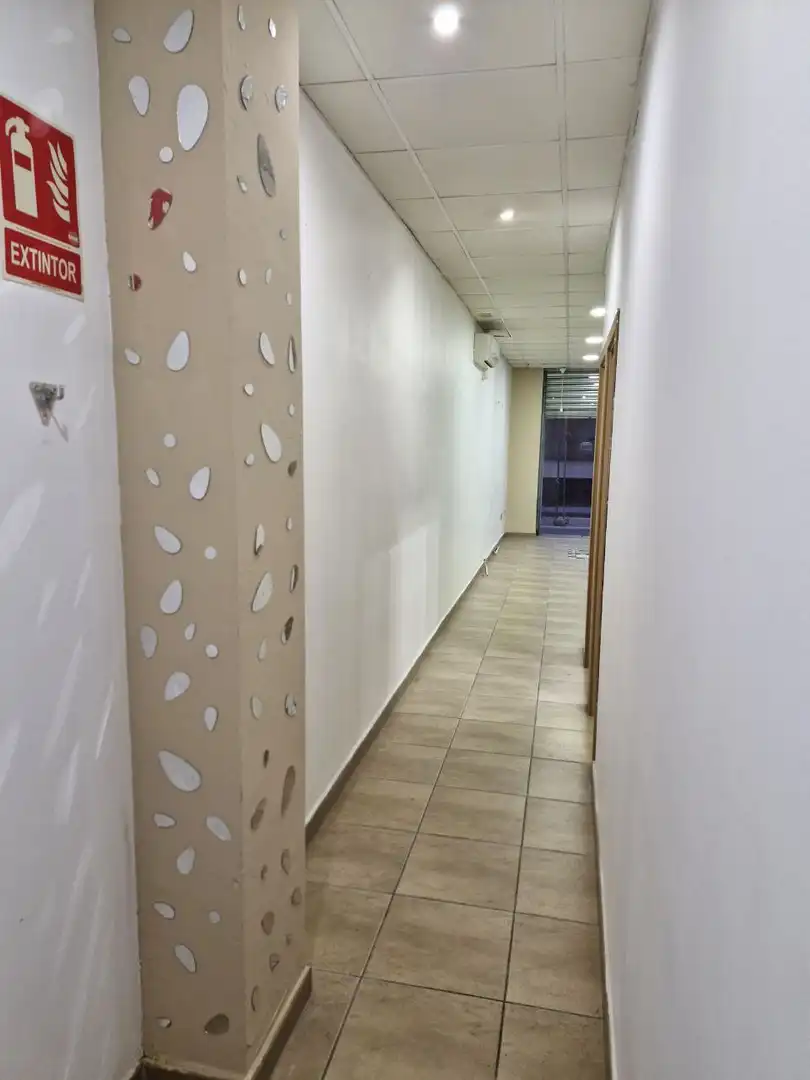 Local comercial de lloguer a Calella, imagen 4