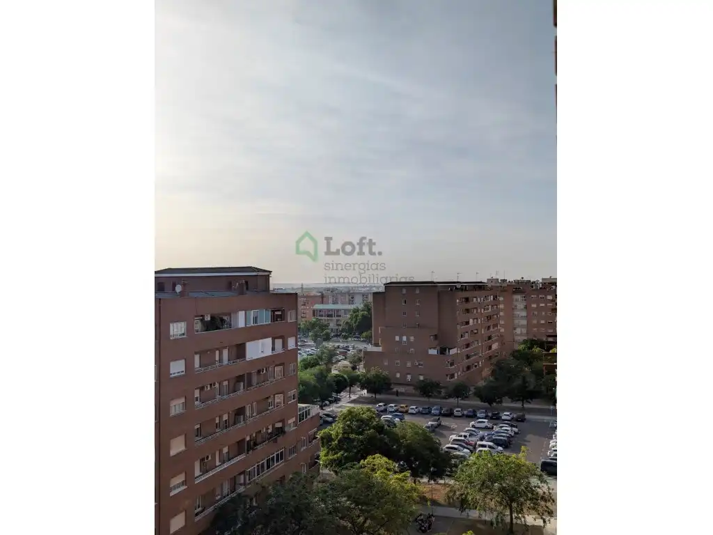 Exterior view of Attic for rent in Badajoz  with Air Conditioner