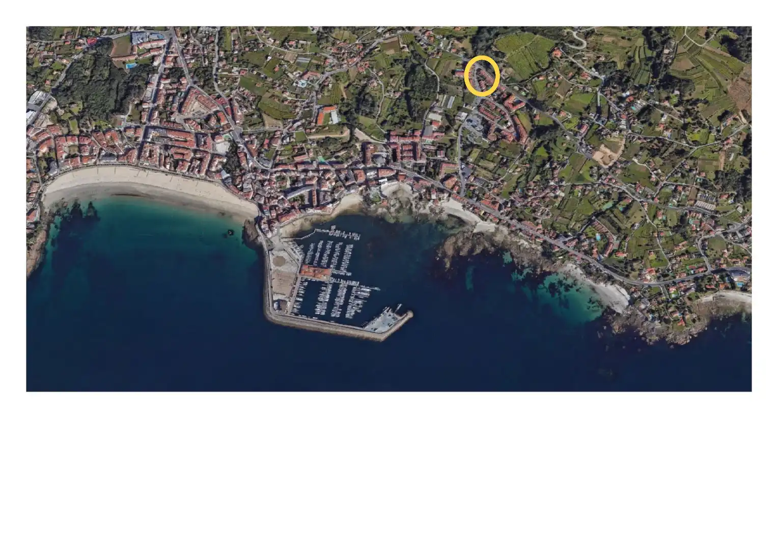 Casa adosada de lloguer en Sanxenxo amb Jardí privat, Terrassa i Moblat