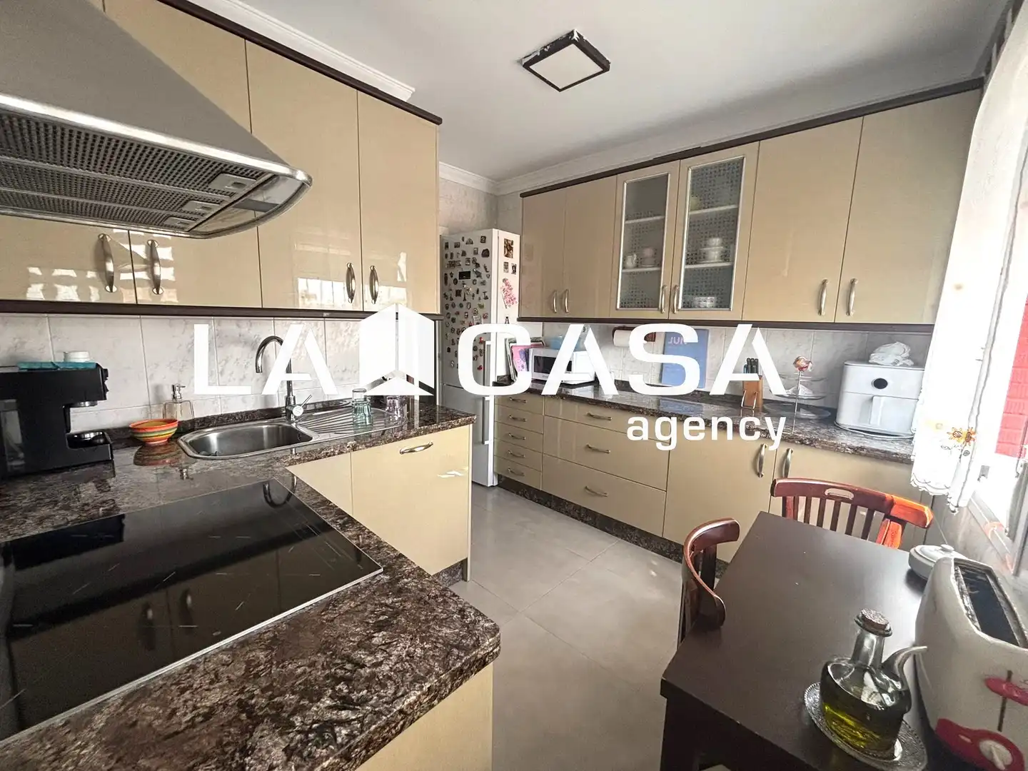 Kitchen of Flat for sale in Sevilla  with Terrace