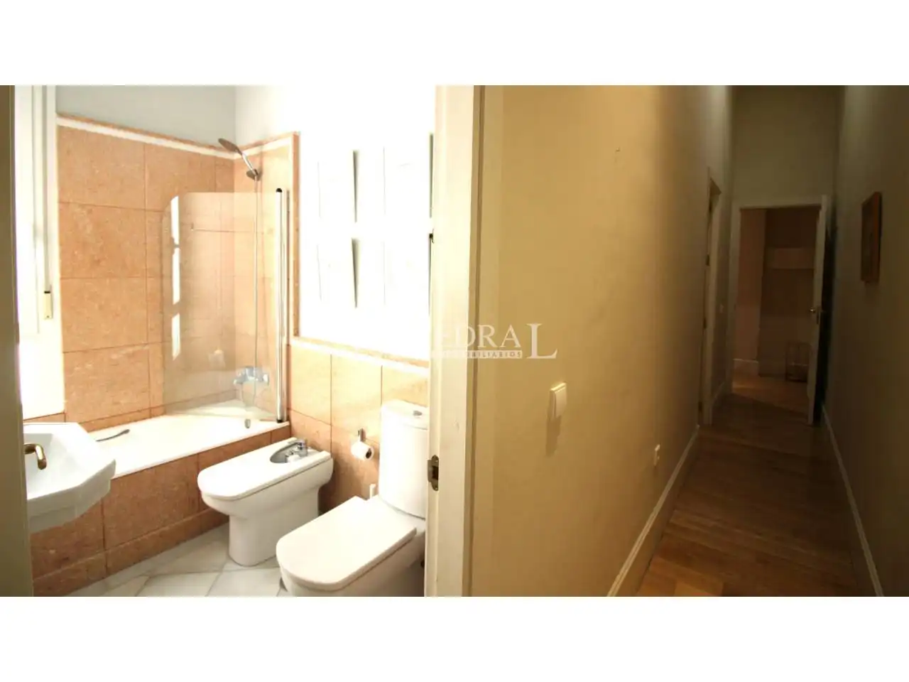 Habitación de Apartamento de alquiler en Sevilla con Aire acondicionado, Calefacción y Parquet