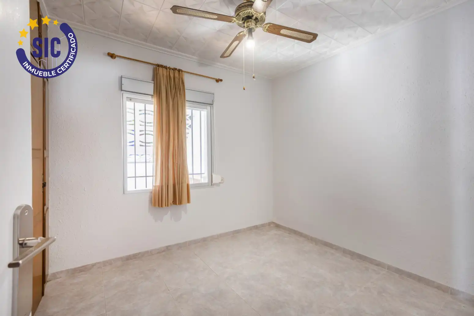 Bedroom of Houses for sale in L'Eliana  with Air Conditioner, Heating and Private garden