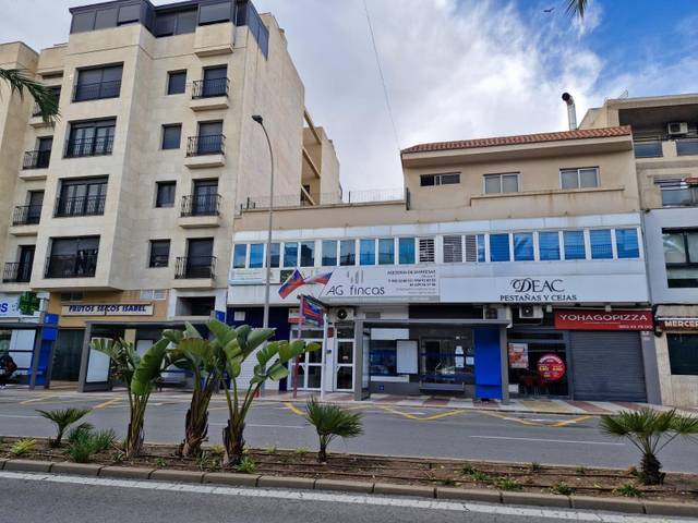 Local comercial en Alquiler en Avenida Avenida Roquetas de Mar en Roquetas Pueblo