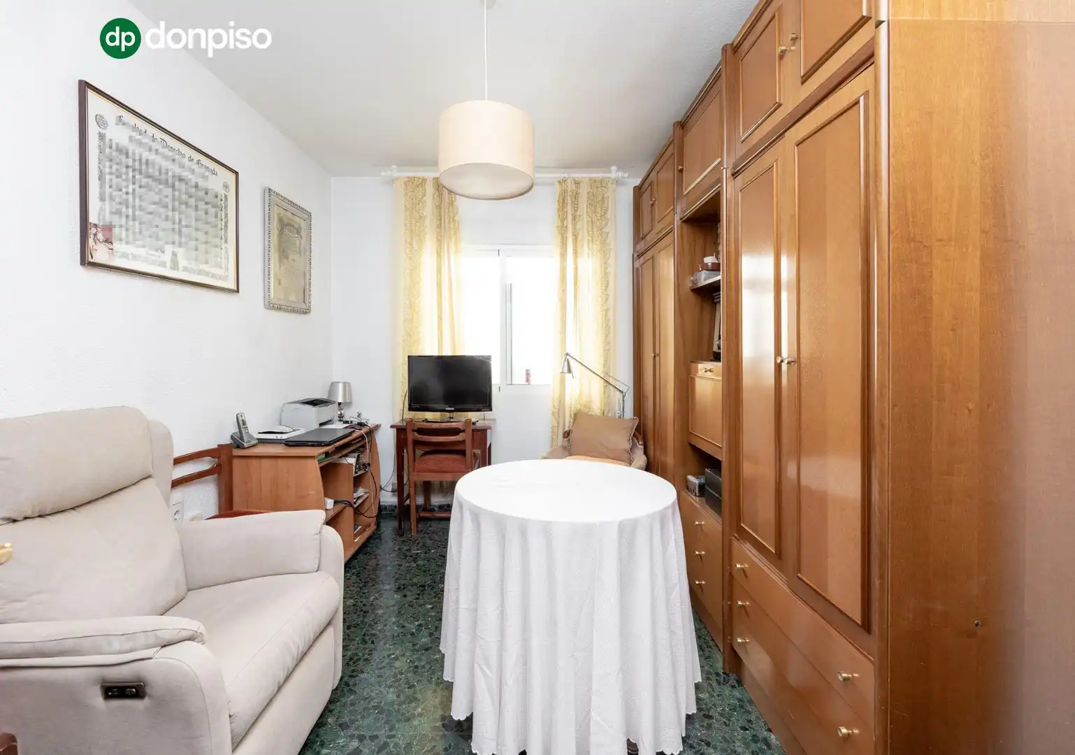 Habitación de Piso en venta en Granada con Terraza, Trastero y Balcón
