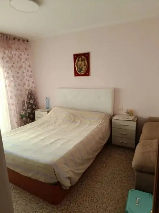 Habitación de Piso en venta en Gilet con Aire acondicionado, Calefacción y Amueblado