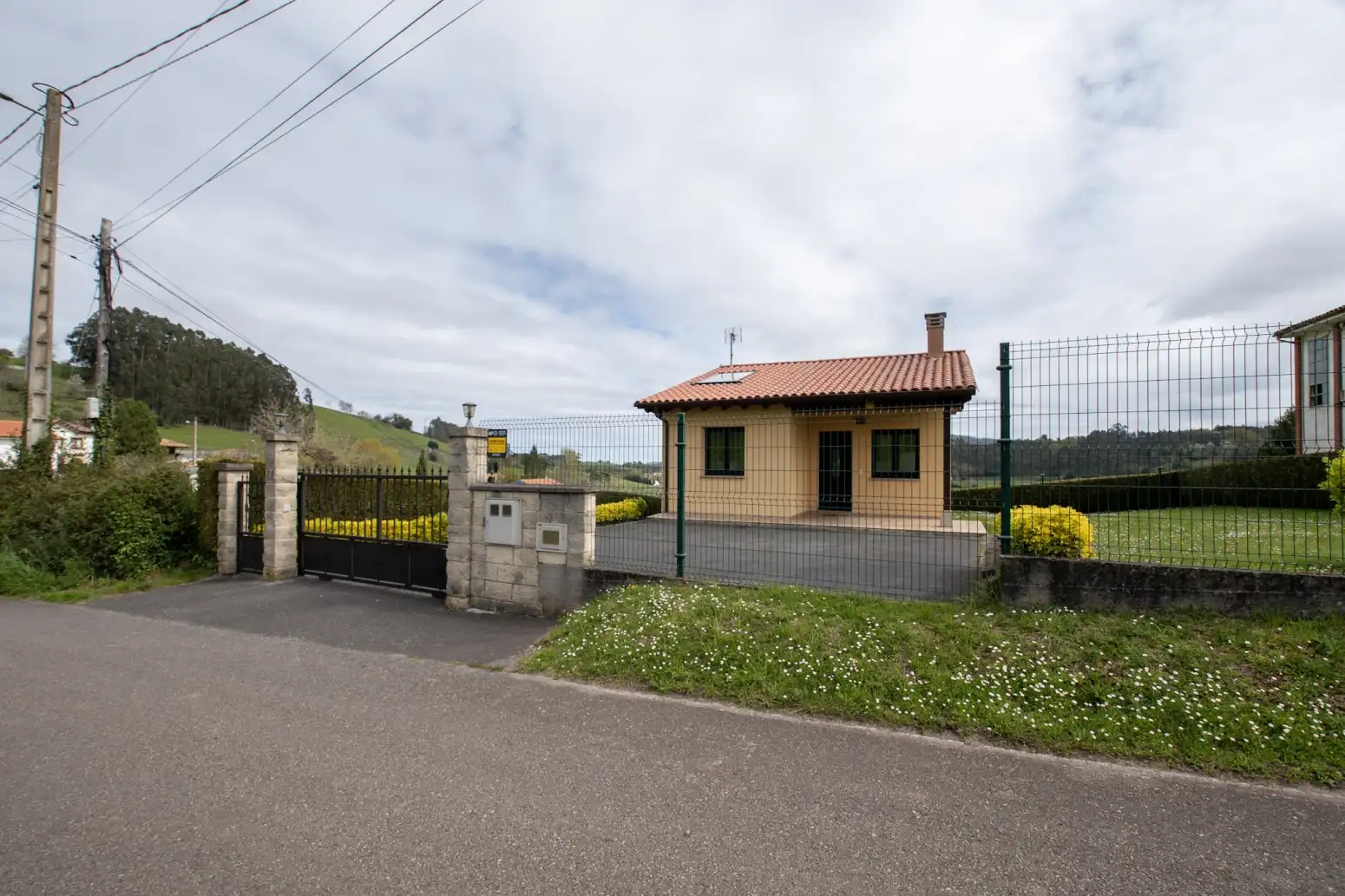 Vista exterior de Casa o chalet en venta en Villaviciosa con Calefacción, Jardín privado y Terraza