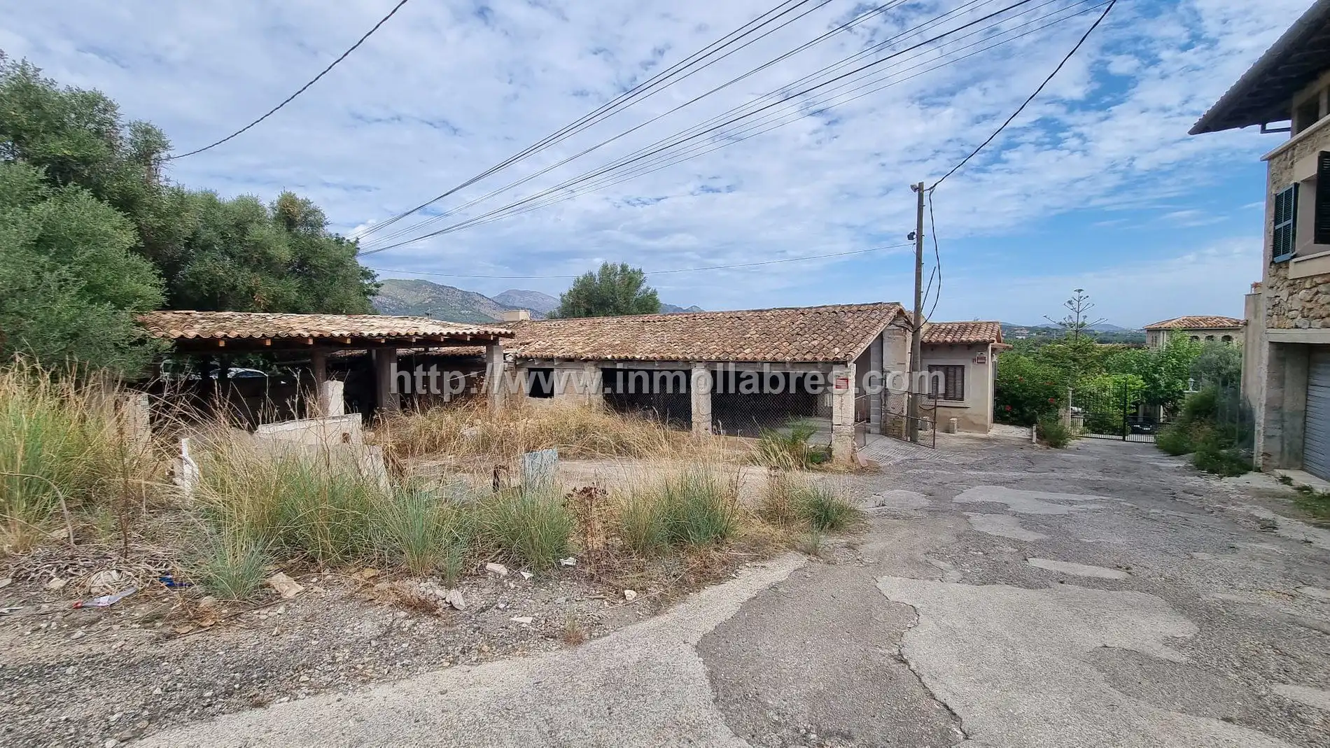 Vista exterior de Nave industrial en venta en Son Amonda - Reis Catòlics