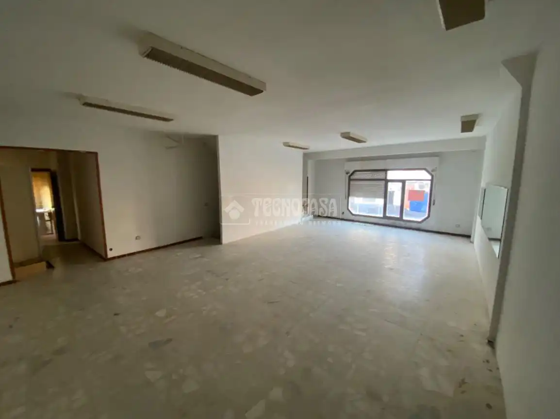 Commercial properties for sale in Cenicientos