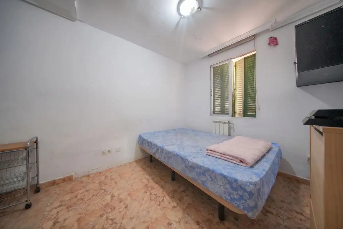 Habitación de Piso en venta en Madrid con Calefacción