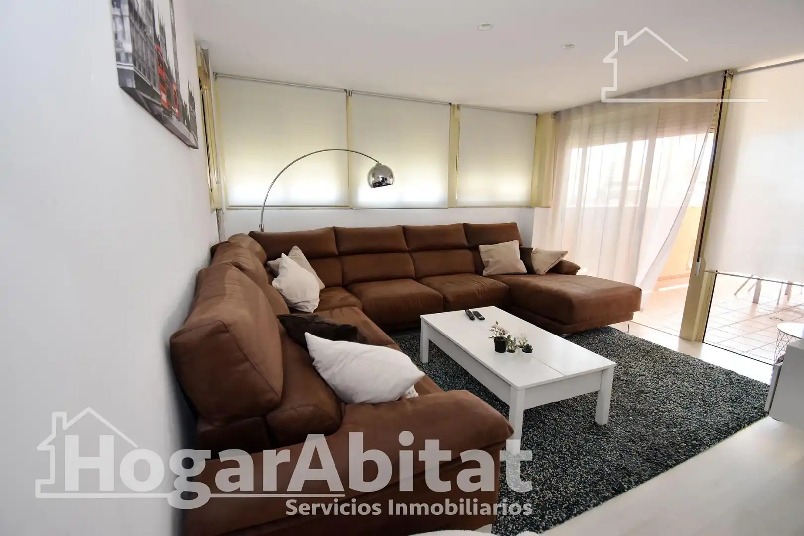 Wohnzimmer von Dachboden zum Verkauf in Burriana / Borriana mit Klimaanlage, Heizung und Terrasse