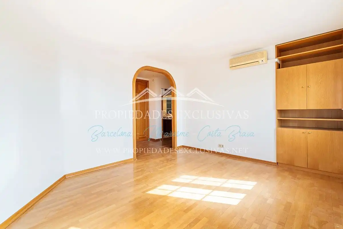 Sala de estar de Casa o chalet en venta en Teià con Aire acondicionado, Calefacción y Jardín privado