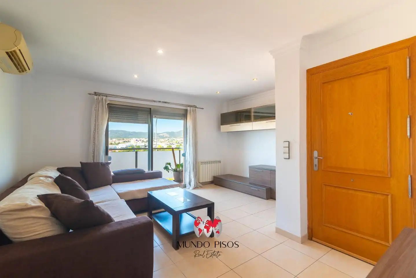 Flat for rent in calle de Joan Mascaró i Fornés, El Secar de la Real