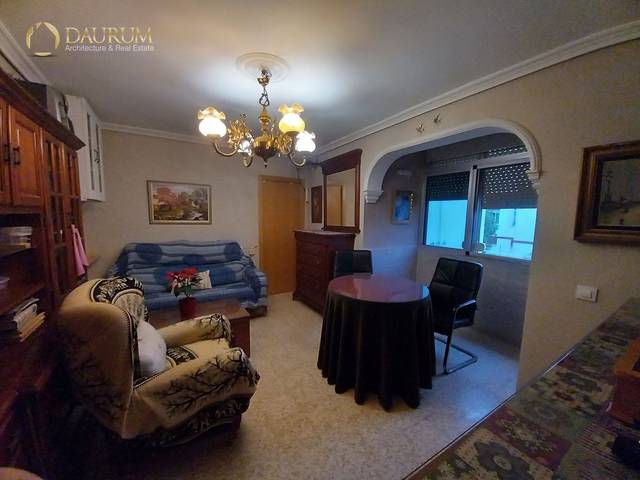 Piso en Venta en CALLE ENCOFRADORES en Pino Montano - Consolación