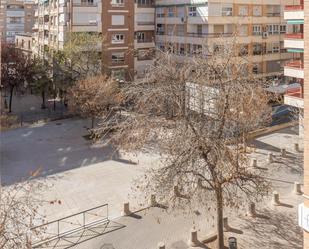 Vista exterior de Pis en venda en  Granada Capital amb Calefacció, Terrassa i Traster