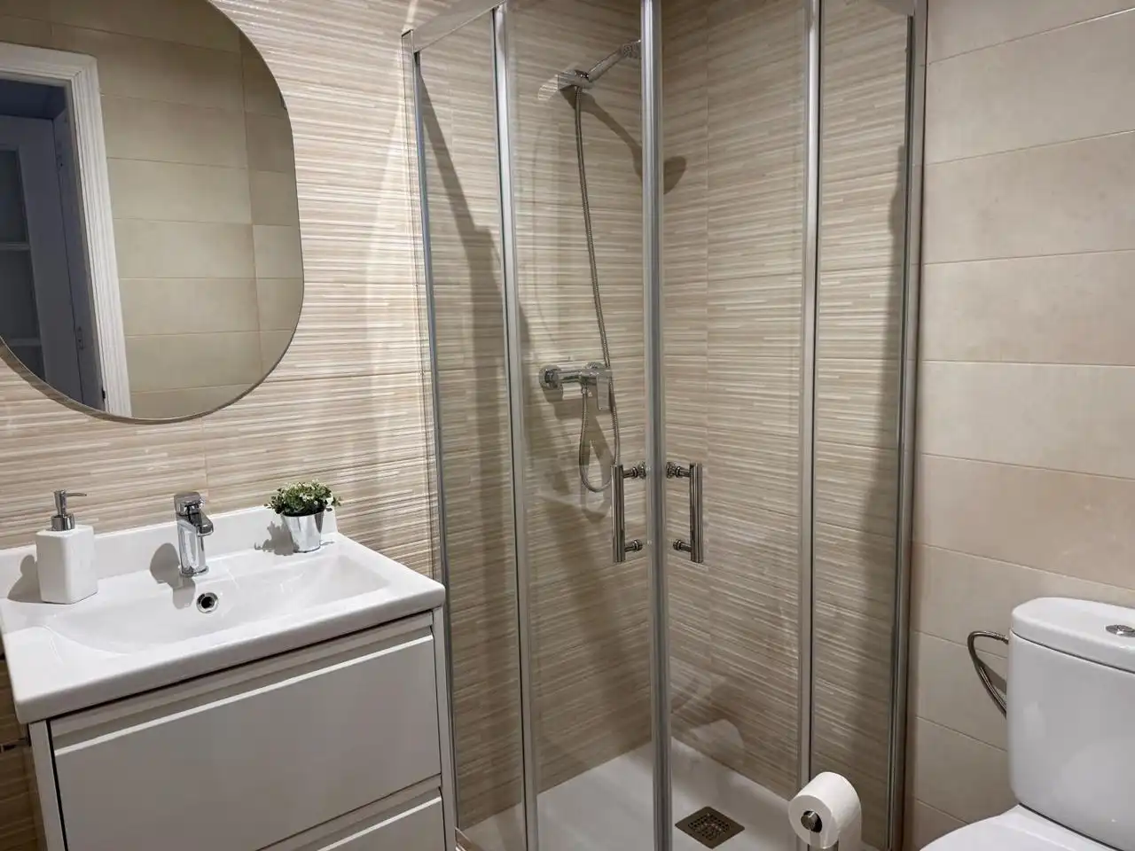 Baño de Piso de alquiler en Sanlúcar de Barrameda con Aire acondicionado y Amueblado