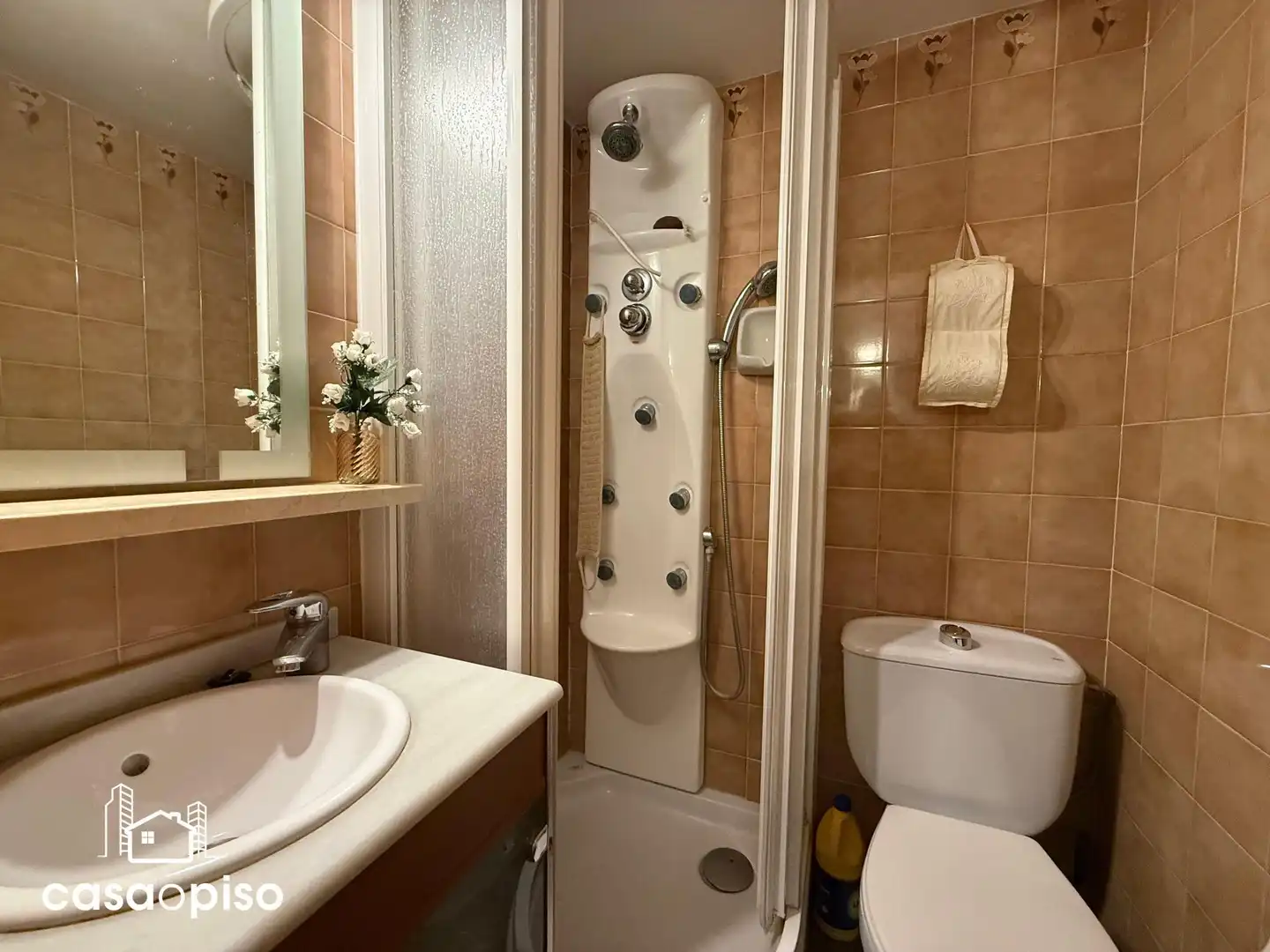 Bathroom of Flat for sale in Terrassa