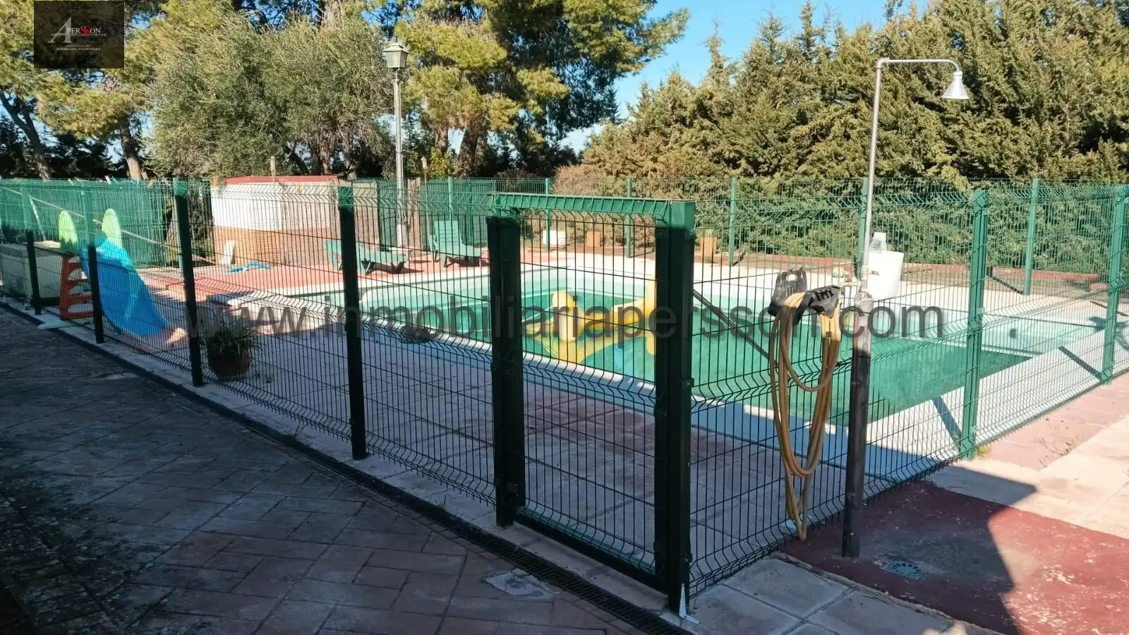 Villa mit Pool zum Verkauf in La Carlota, imagen 2