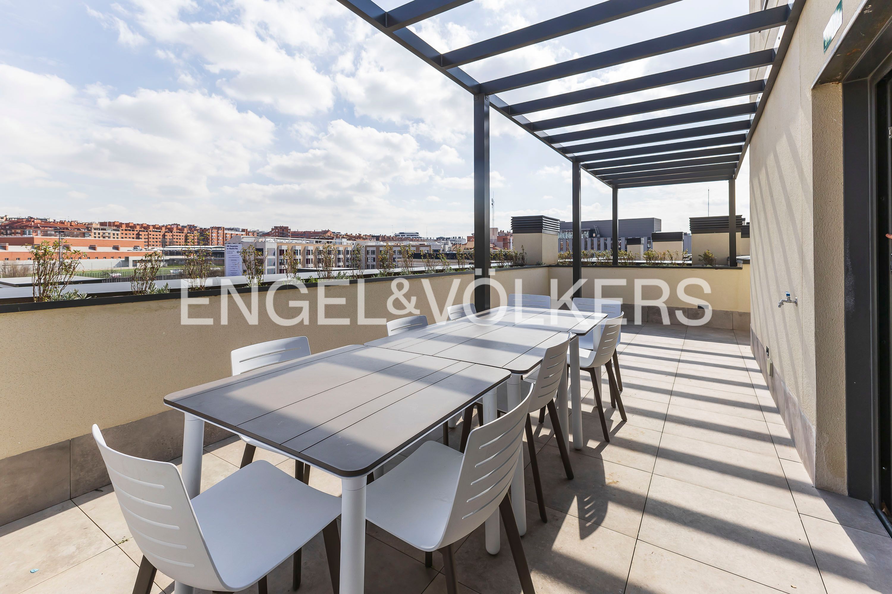 Terrassa de Apartament en venda en  Madrid Capital amb Aire condicionat, Calefacció i Terrassa