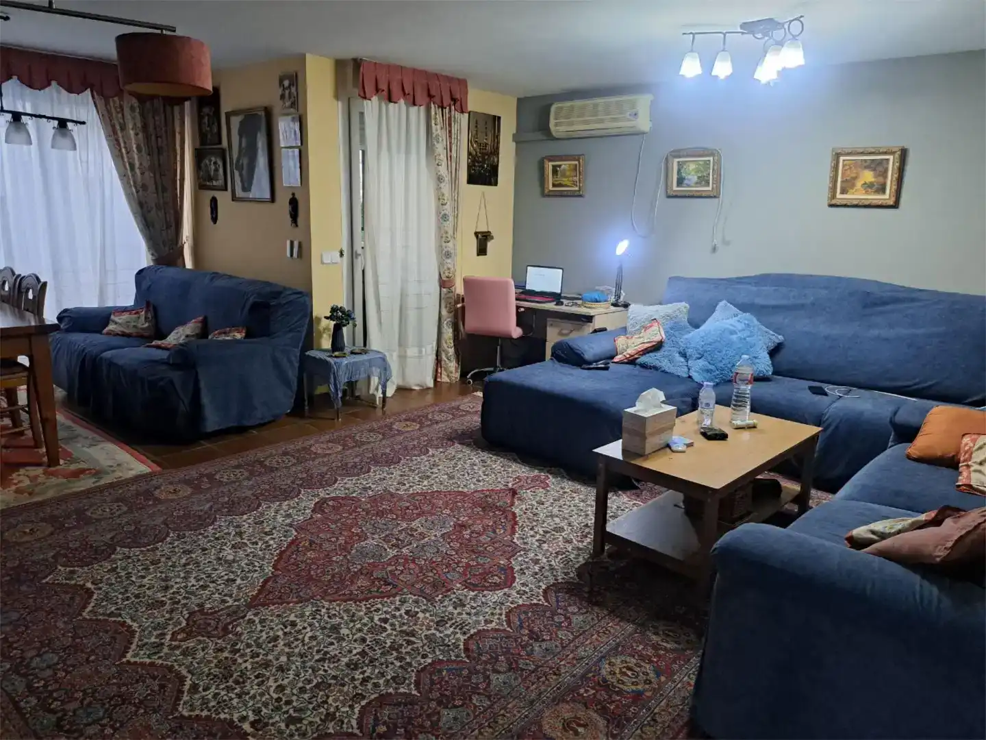 Sala d'estar de Pis per a compartir en Valdemoro amb Aire condicionat, Jardí privat i Parquet