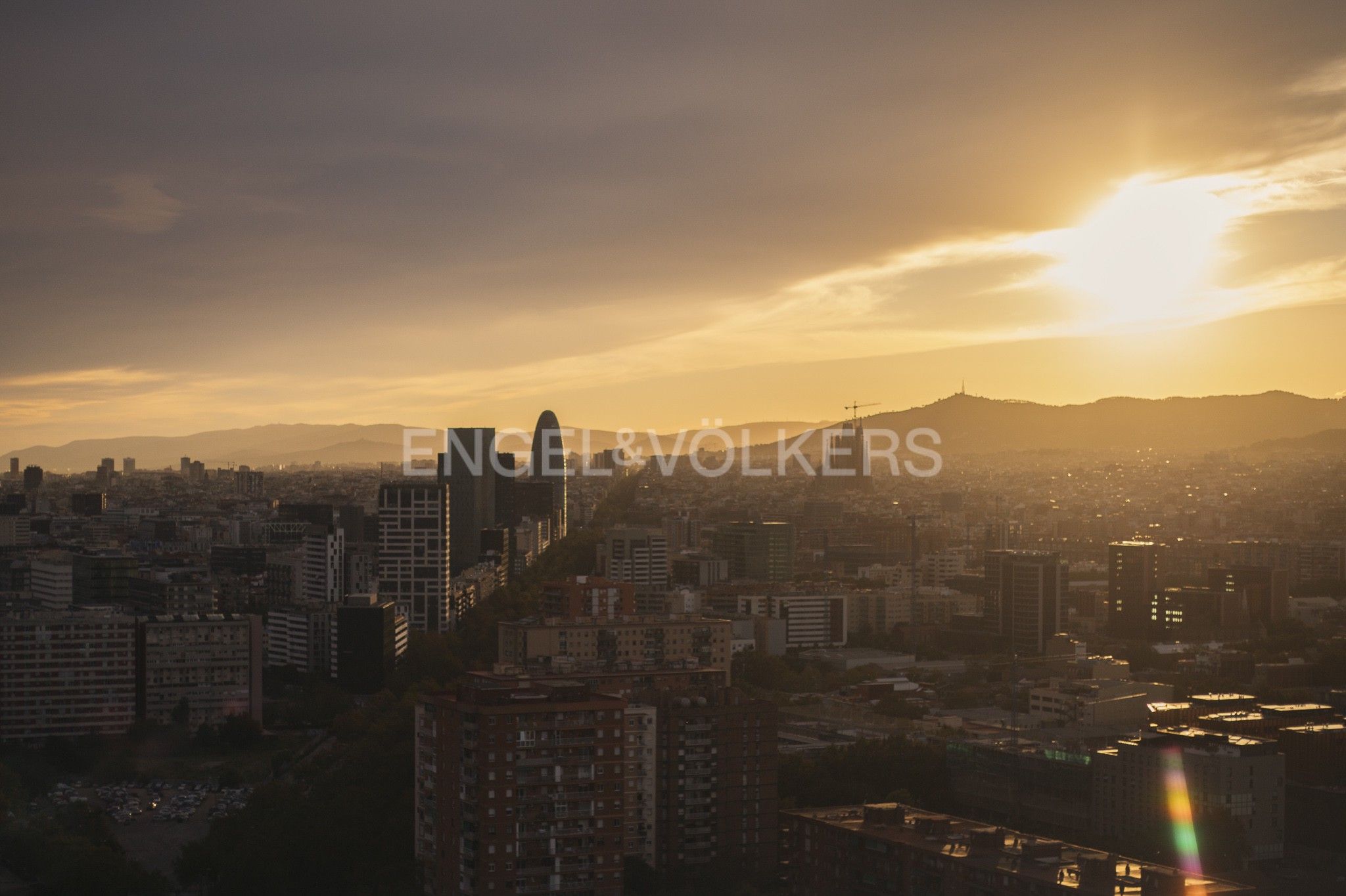 Exterior view of Flat for sale in  Barcelona Capital  with Air Conditioner, Heating and Parquet flooring
