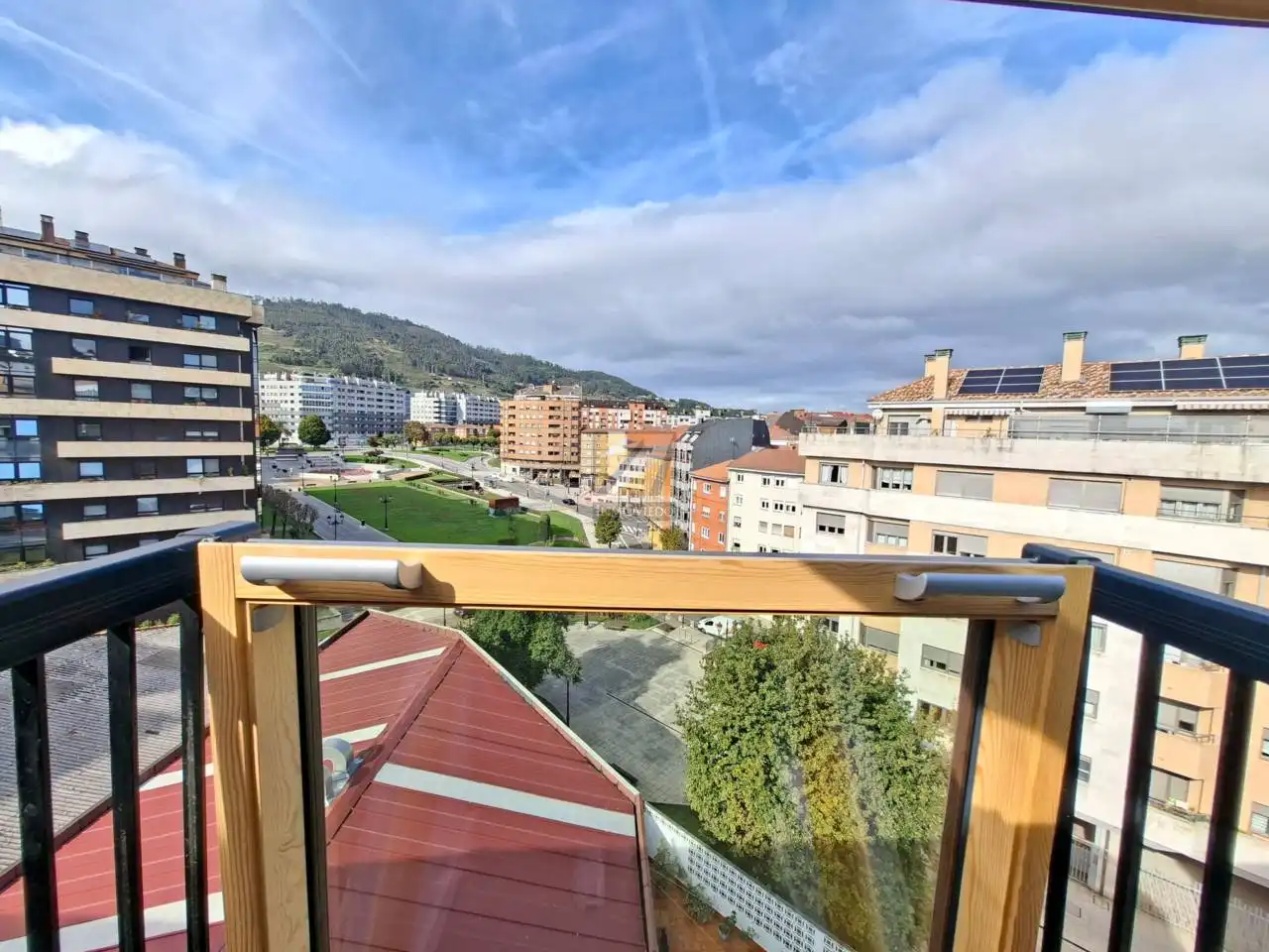 Balcony of Attic for sale in Oviedo   with Heating, Terrace and Furnished