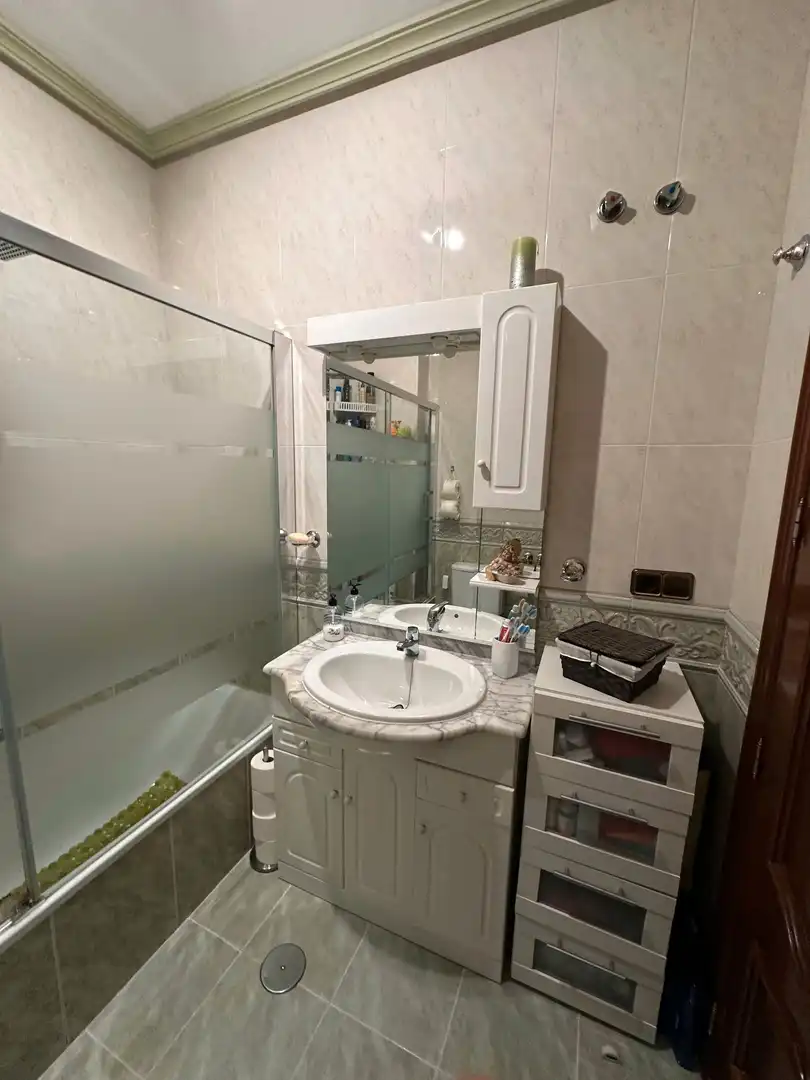 Bathroom of Flat for sale in Úbeda  with Air Conditioner