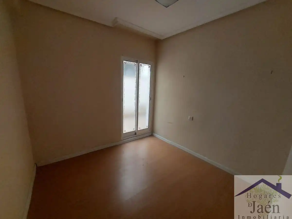 Flat with terrace for sale in ALFREDO CALDERON, imagen 3