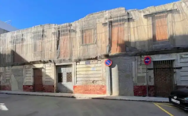 Wohnbaugrundstück zum Verkauf in Carrer Garelli i Pastor
