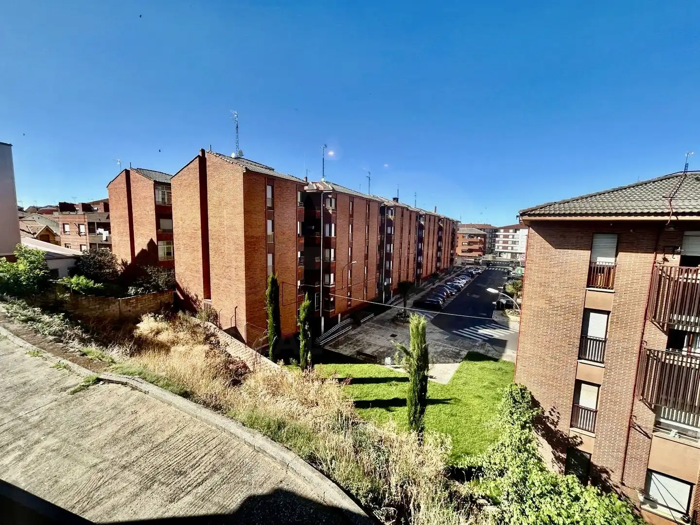 Exterior view of Houses for sale in La Bañeza   with Terrace