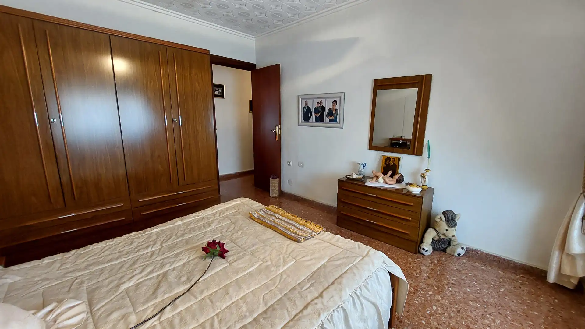 Habitación de Casa adosada en venta en Murcia con Terraza, Amueblado y Alarma