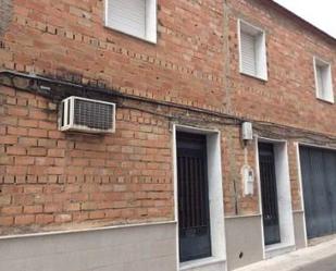 Exterior view of House or chalet for sale in Linares