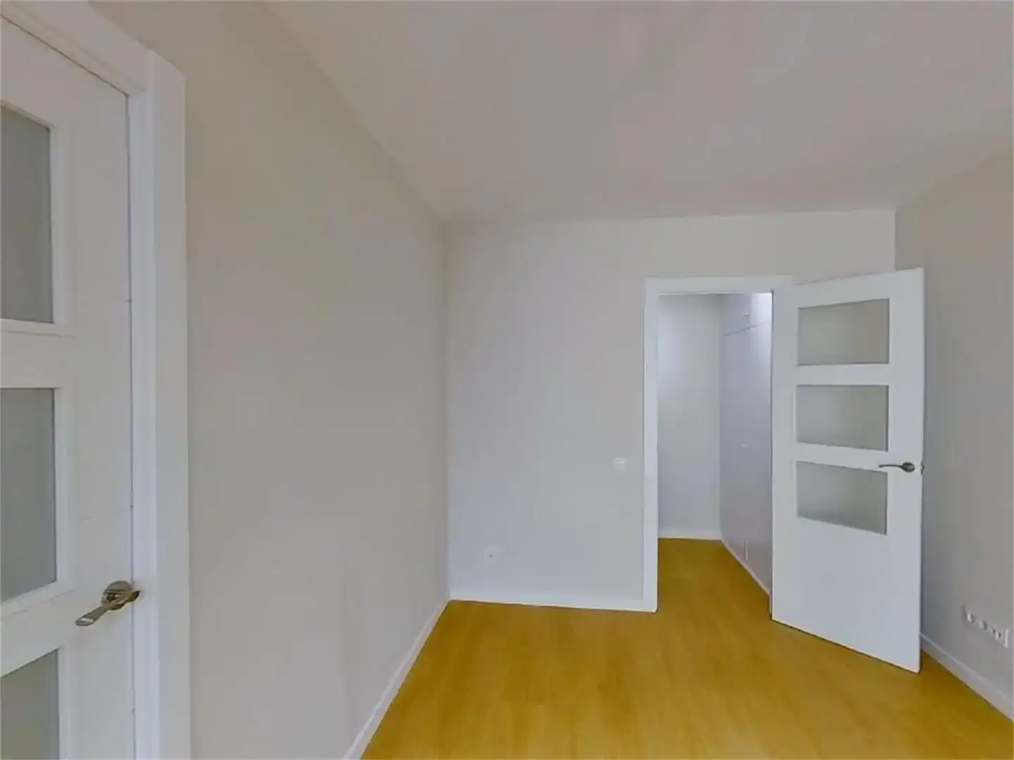 Habitación de Piso en venta en Mataró con Parquet y Balcón