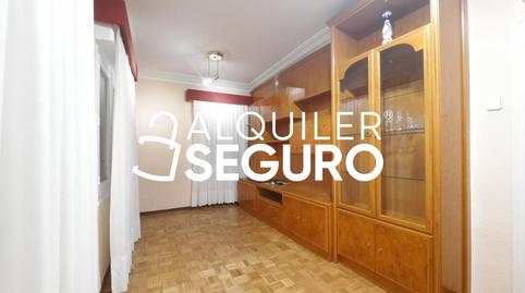 Photo 3 of Flat to rent in Hermanos de Pablo, Quintana, Madrid