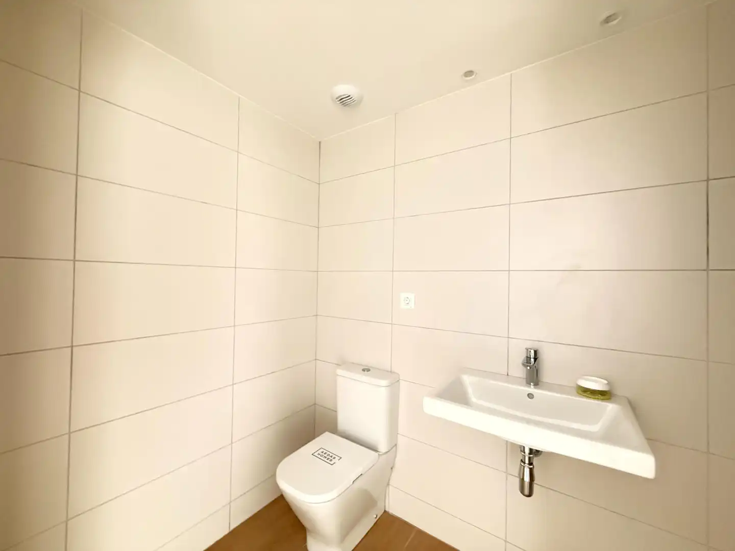 Badezimmer von Dachboden zum Verkauf in Dénia mit Klimaanlage, Privatgarten und Terrasse