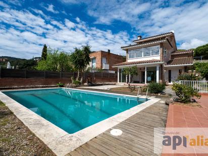 Swimming pool of House or chalet for sale in Vilassar de Dalt  with Heating, Private garden and Terrace