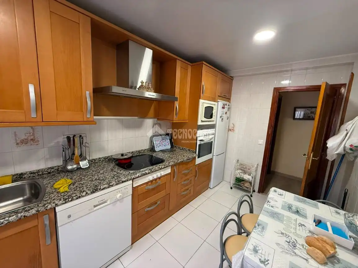 Cuina de Casa adosada en venda en Almorox amb Aire condicionat, Calefacció i Terrassa