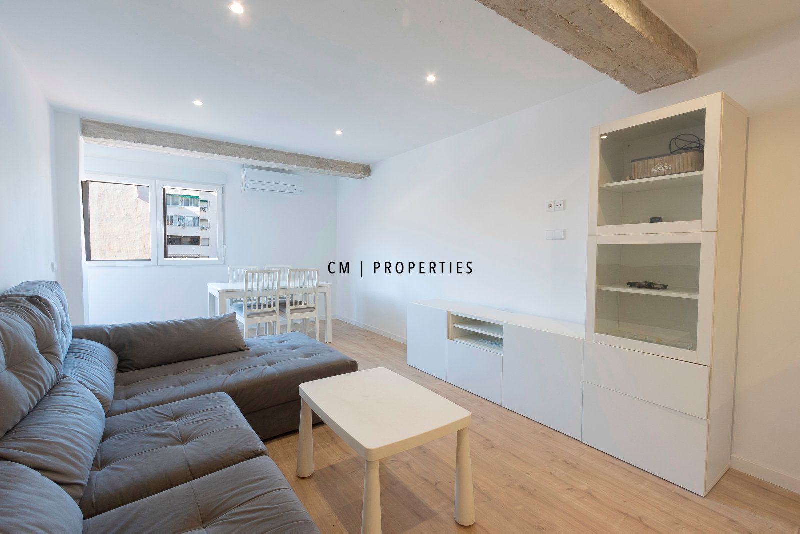 Exterior view of Flat to rent in  Valencia Capital  with Air Conditioner, Furnished and Balcony